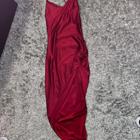 Red Windsor dress size medium - Picture 1 of 1